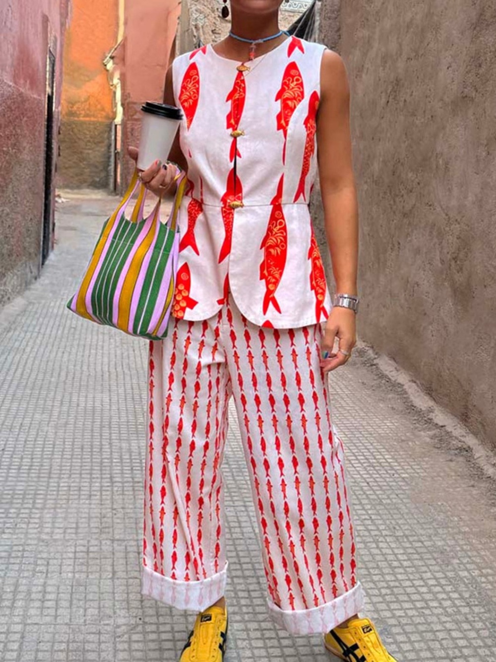 Fish Print Sleeveless Top and Pants Set - Picture 4 of 13